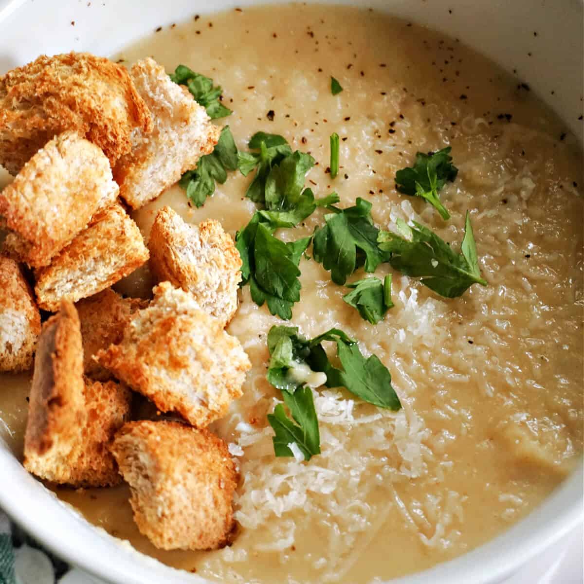 Roasted Parsnip Soup: Unlock Sweet & Nutty Flavor